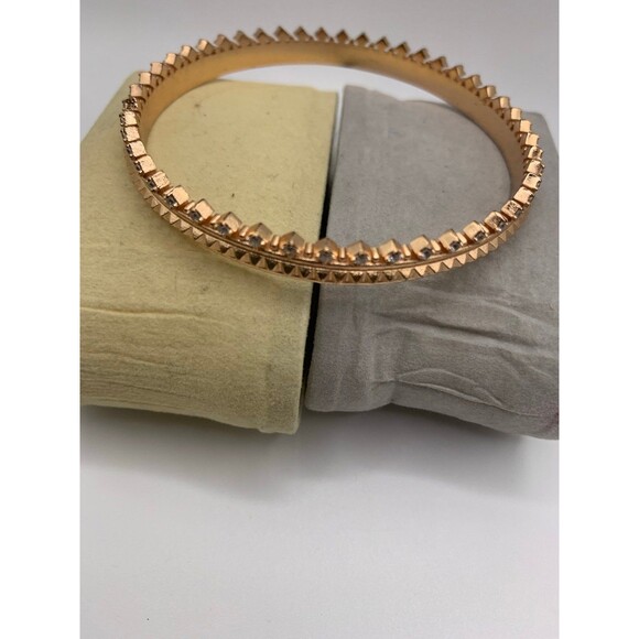 Kendra Scott Vintage Gold Plated Bangle Bracelet - Picture 2 of 4